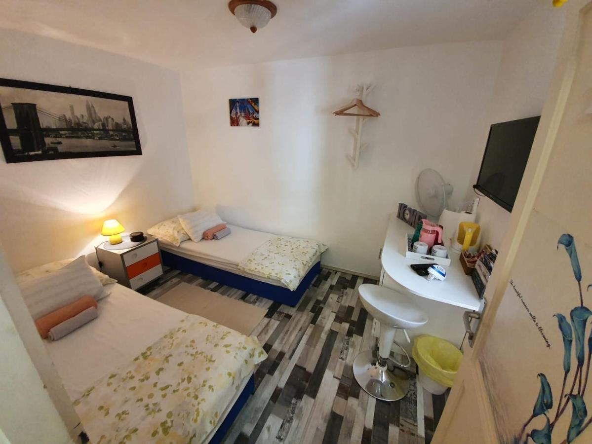 Room With Shared Bathroom House Gorica Шибеник Экстерьер фото